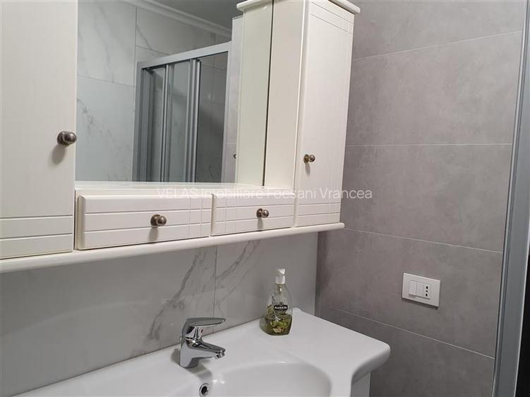 Inchiriez apartament 2 camere, parter , mobilat si utilat - 10