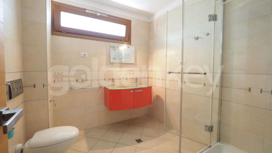 Vila moderna mobilata cu 5 camere | piscina - 14