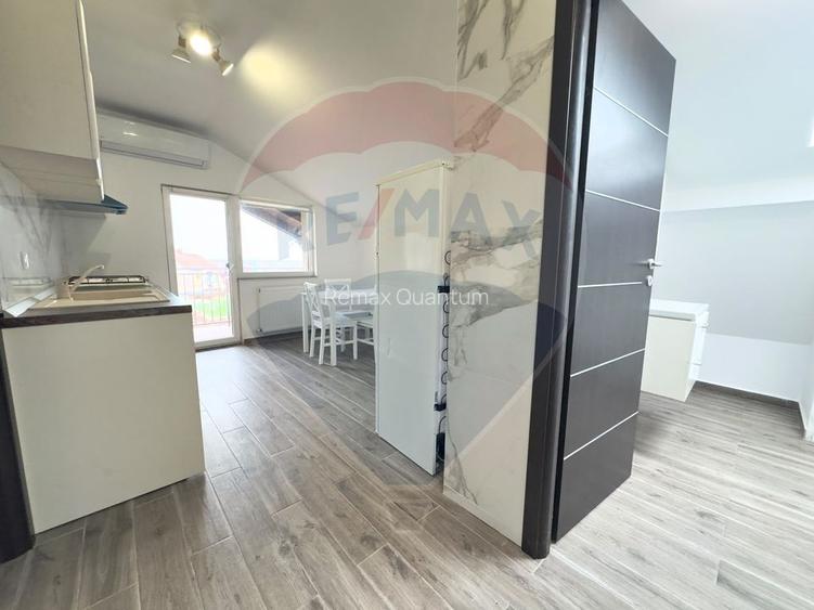 Apartament cu 3 camere de vânzare - 2
