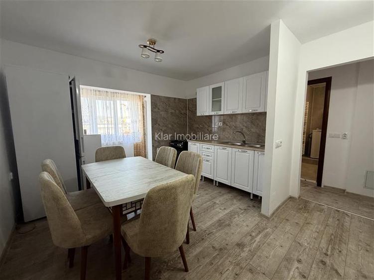 Inchiriere apartament 2 camere decomandat - 12