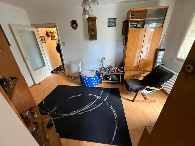APARTAMENT CU 3 CAMRE VIS A VIS DE SPITALUL JUDETEAN - 4