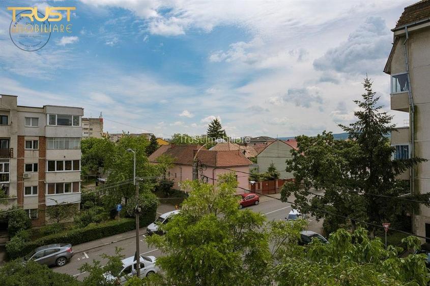 3 camere l Decomandat l 2 Bai l 2 Balcoane l Parcare - 7