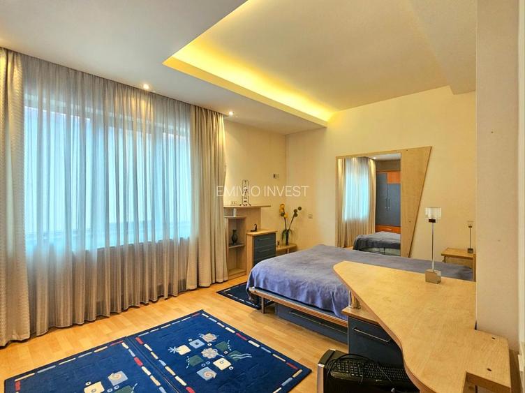 Baneasa - vila 2006, 10 camere, 5 bai, garaj și curte liberă 710 mp! - 9