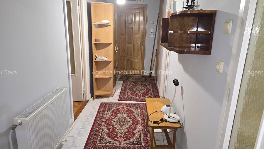 Vand apartament cu 3 camere decomandat in Deva, zona George Enescu etaj 1, - 3
