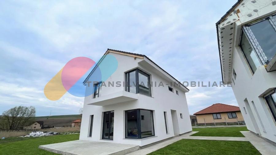 Casă individuală P+1+M cu 5 dormitoare – zona liniștită, Chinteni