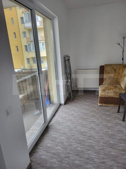 Apartament cu 3 camere, 68mp + 22mp depozitare, parcare, zona Porii - 8