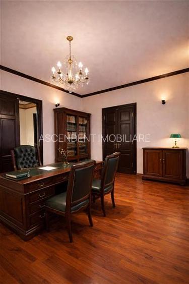 Nivel in vila interbelica, sectiunea Special, loc parcare, Central, Brasov - 3