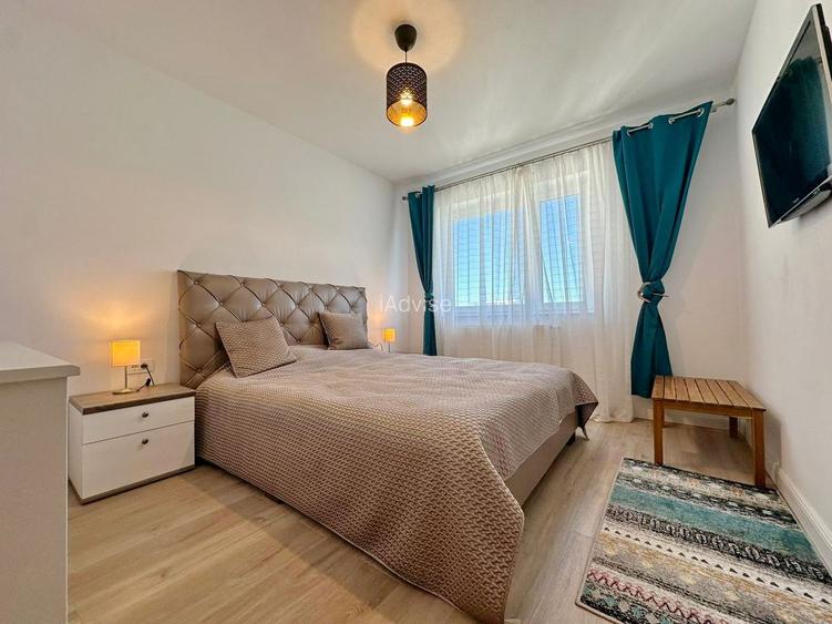 Apartament 2 camere Vanzare in zona Coresi, cu Priveliste Deosebita - 2