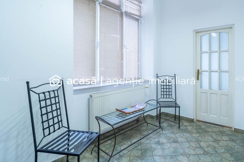 Apartament central la casă, spațios, ideal pentru familie numeroasă. - 12