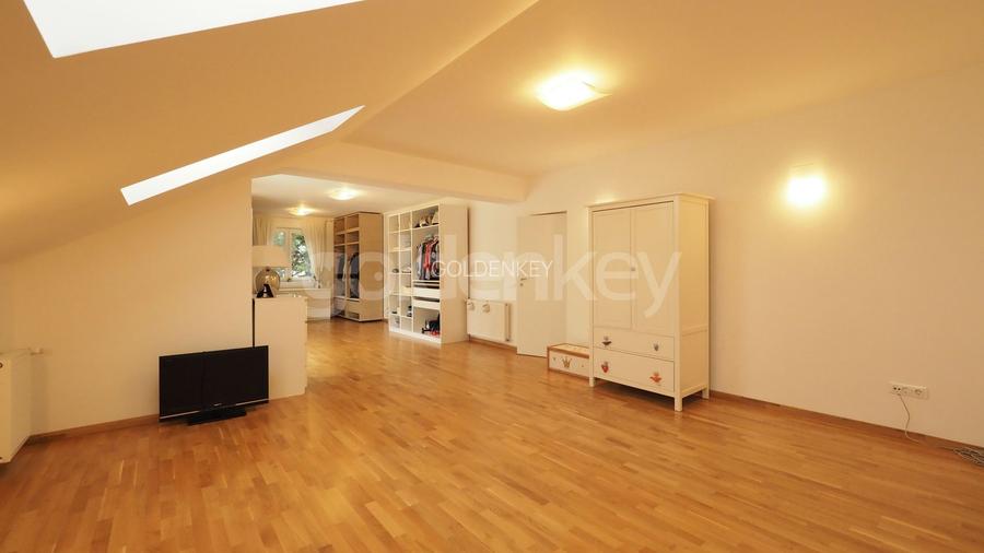 Vila moderna in complex cu paza si spatii comune generoase - 12