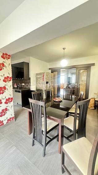 VICTORIEI zona Marul de Aur casa tip insiruita P+1+2 cu teren aferent! - 10