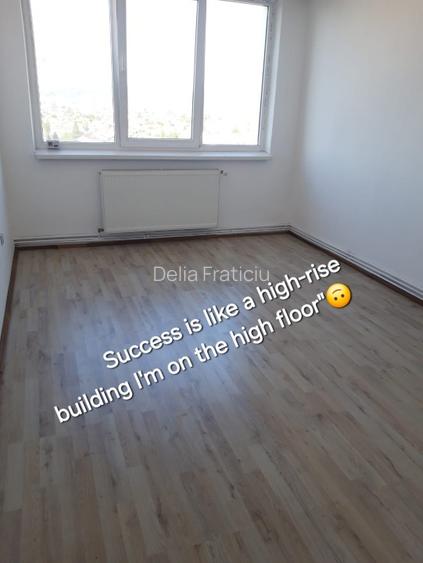 NU este PENTHOUSE dar are o panoramă superbă și o suprafață generoasă,  - 3