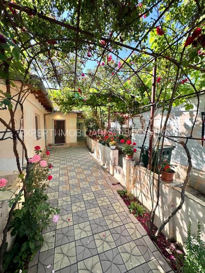 Casa spatioasa in Ovidiu - 4