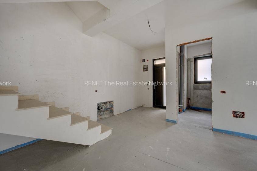 Casa se preda finisata - 4 bai -3 dormitoare - curte - parcare - metrou Păcii - 18