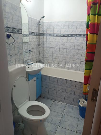 Dristor, garsoniera, metrou la 1 minut, etaj  1, mobilata - 10