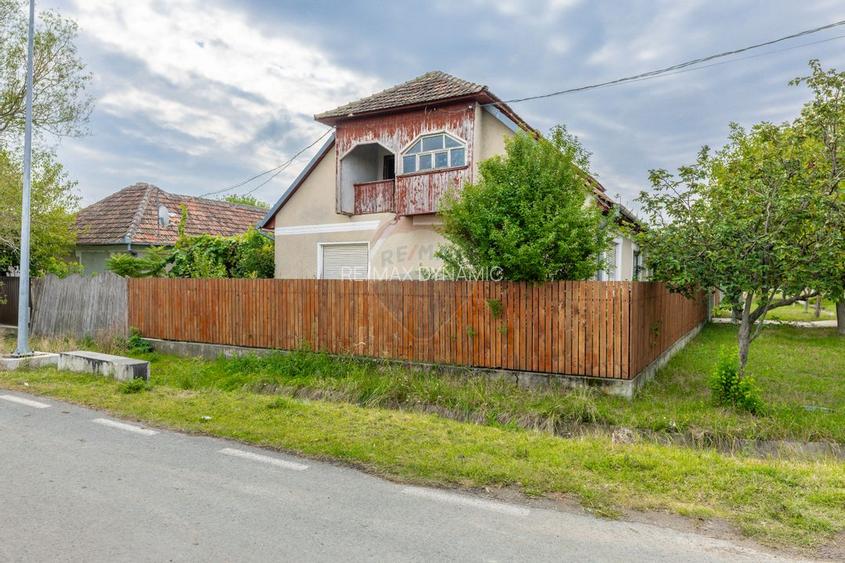 Casa spatioasa in Pancota ideala pentru doua familii - 3