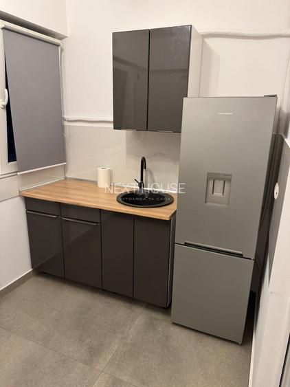 Garsoniera Liberty Mall ( Rahova - Parcul Carol ) -  2 km de Unirii - 6