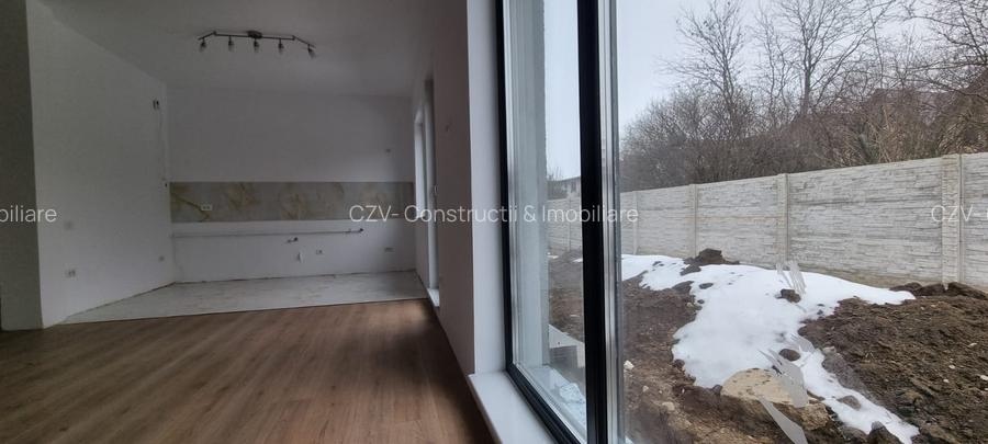 Spațiu, 3 Dormitoare, Curte și Parcare Proprie - 11