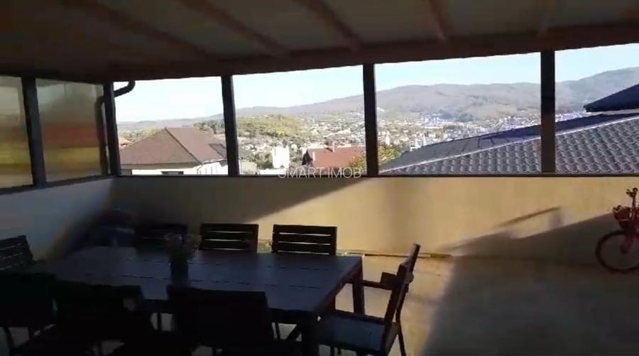 Casa Tip Triplex finisata mobilata -semicentral 200.000eur neg - 8