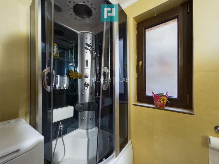 Vilă spațioasă cu 8 camere, Grădiște - 12