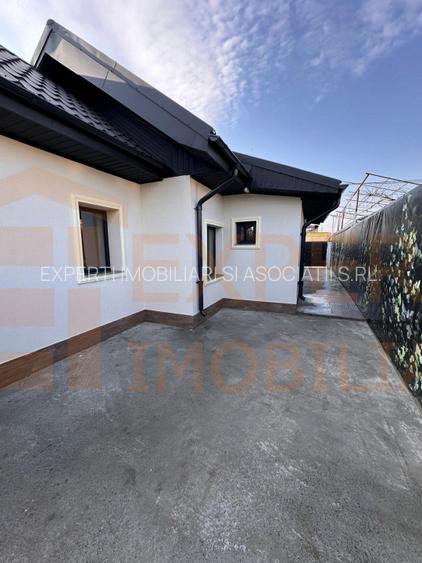 Visezi o casa moderna - KM 5, 3 camere, teren 192 mp si parcare - 12