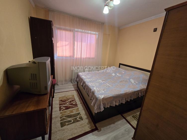 VANZARE APARTAMENT 4 CAMERE zona REUBLICII-NORD - 8