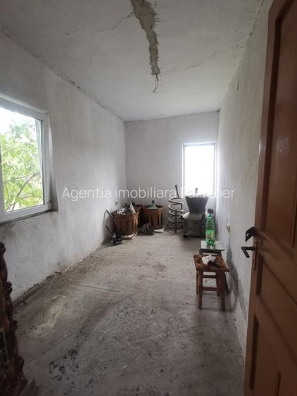 Casa batraneasca Aninoasa/ Arges, teren 1.200 mp - 20