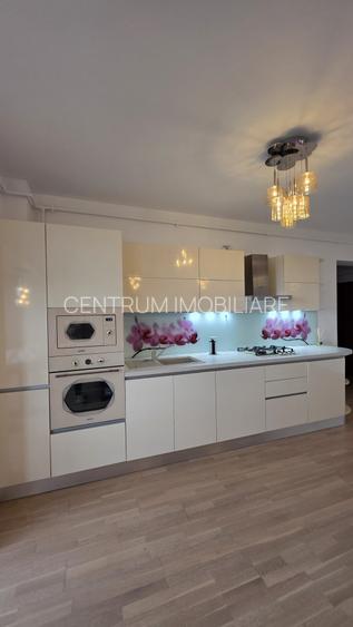 Inchiriere 3 camere Herastrau - Satul Francez parcare subterana - 14