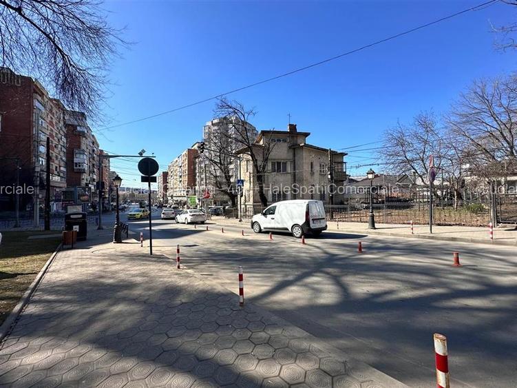 Spatiu comercial de la 75mp la 151mp, parcare, intersectie zona garii - 28
