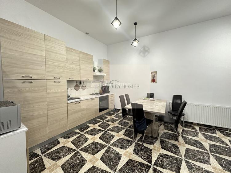 3 camere/Renovat/Ultracentral/P-ta Unirii - 3