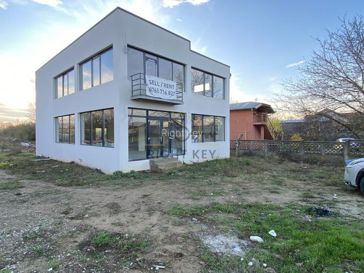 Spatiu comercial stradal P+1, 244 mpu, teren 500mp!Utilitati complete! - 2