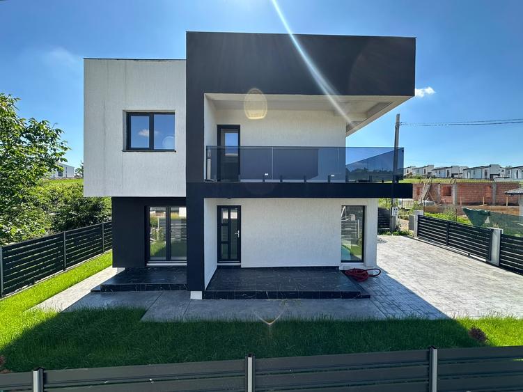 COMISION 0%! Duplex modern cu 3 dormitoare, 2 băi și terasă panoramică