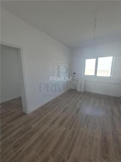 DUPLEX INDIVIDUAL -   Despartit prin camera Tehnica  - bucatarie inchisa -  2 Fr - 15