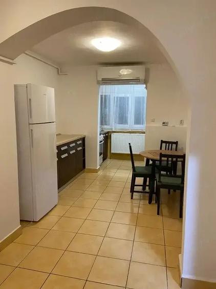 Apartament 3 camere 2 băi - Apărătorii Patriei