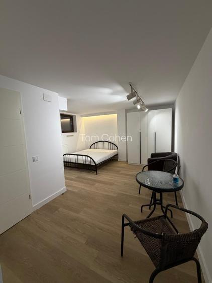 Garsoniera noua si spatioasa, Calea Mosilor - 6