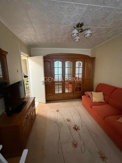Apartament cu 3 camere semidecomandate, Centru - 7