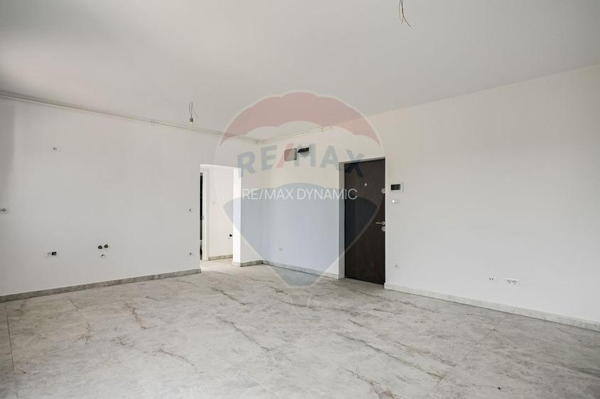 Apartament Nou 3 camere de vanzare zona Gradiste - 11