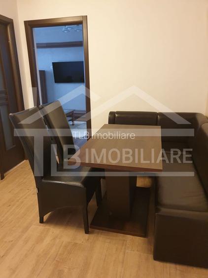 Apartament cu 2 camere, 60mp, decomandat, zona Poli 2 - 10