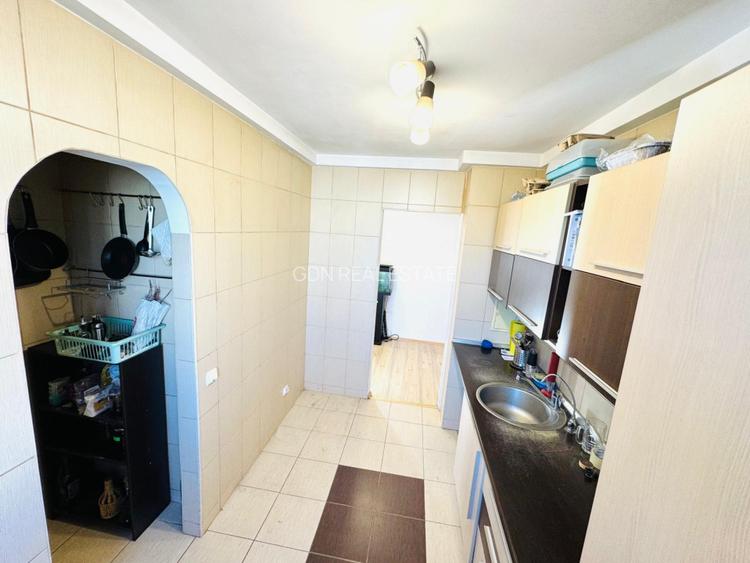 Apartament spațios TITAN,  proximitate metrou 1 Dec,  str.Steriadi - 10