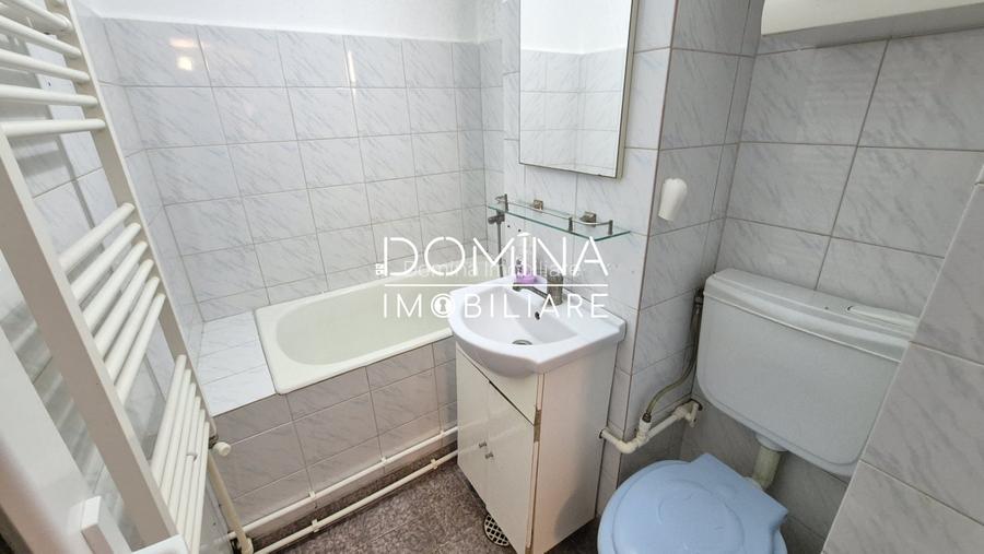 Vanzare apartament 2 camere, situat in Targu Jiu, strada Mioritei - 6