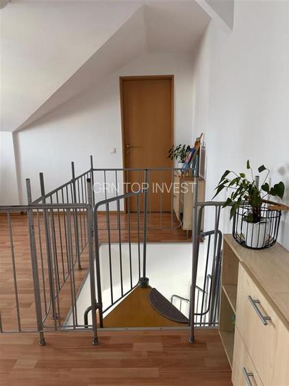 Apartament 3 camere la mansarda zona Rahovei - 12
