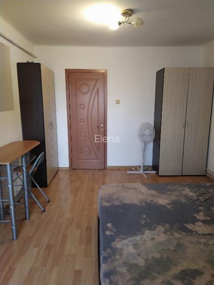 P.f.  vând garsonieră Olimp,  23 mp, 53k  - 4