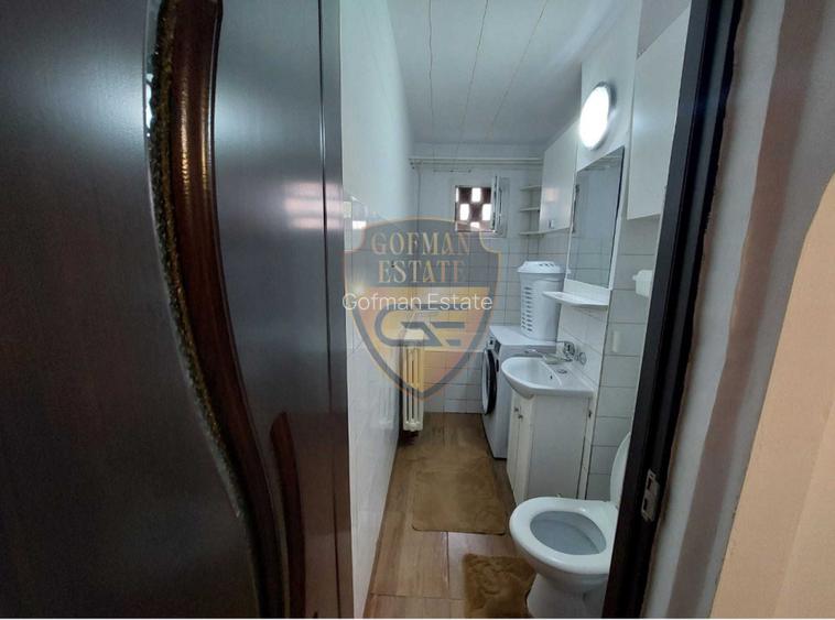 Apt decomandat 3 camere Casa de Cultura 52mp, boxa 8 mp, centrala gaze, A/C, 4/4 - 8