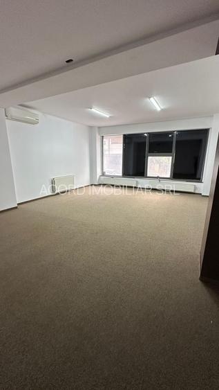 Spațiu comercial de 250mp în zona ICIL/CASA DE CULTURA , pretabil birouri - 5