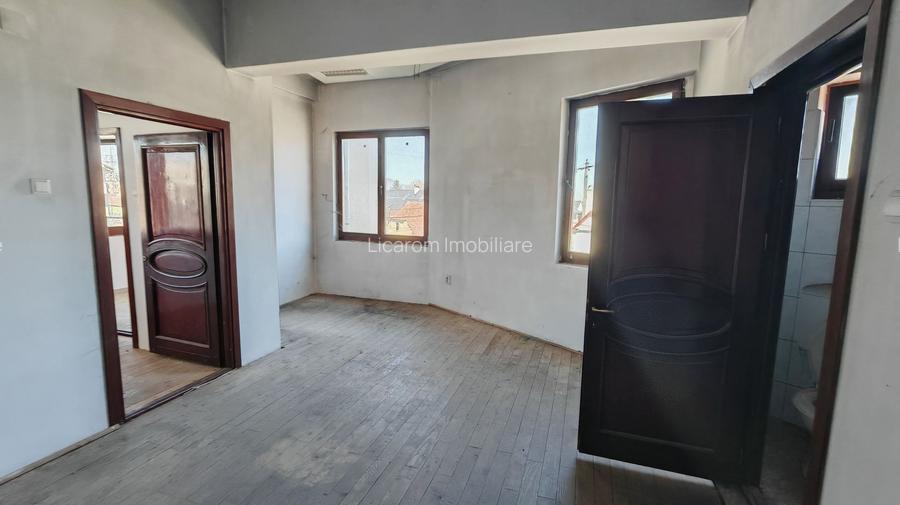 Cladire P+4 Rasnov- Central, IDEAL INVESTITIE. - 18