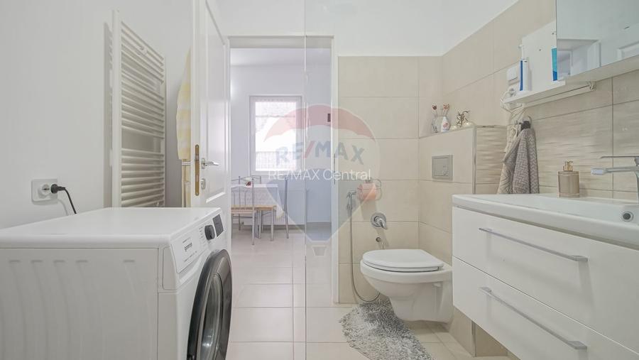 Casă falnică, curte individuală, langă Piața Unirii, în inima Scheilor - 15