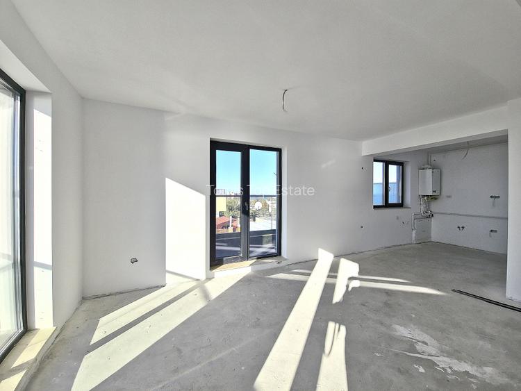 Penthouse 4 camere cu vedere spectaculoasa la LAC in Statiunea Mamaia! - 3