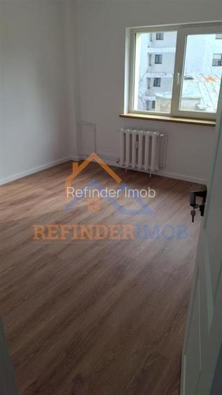 Apartament de vanzare cu 3 camere, zona Nerva Traian - 4