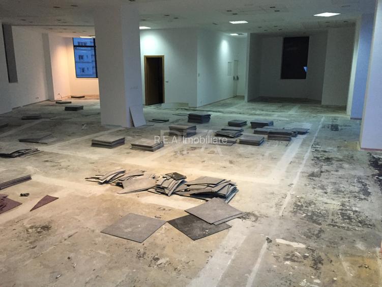 Premium Office Building Asset | 2.041 mp Su Totala | Ultracentral București - 13