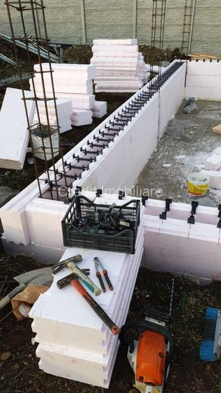 Casa individula de vanzare Izvor - 3